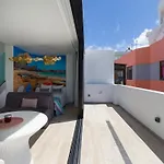 Petit Penthouse Canteras דירה